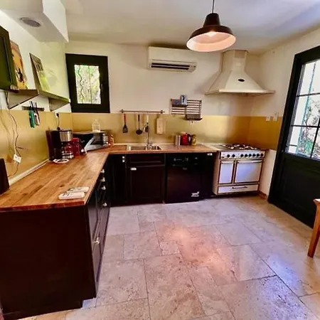 Grand Appartement En Face Du Village Moustiers-Sainte-Marie Exterior foto