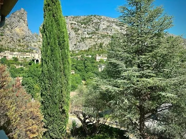 Grand Appartement En Face Du Village